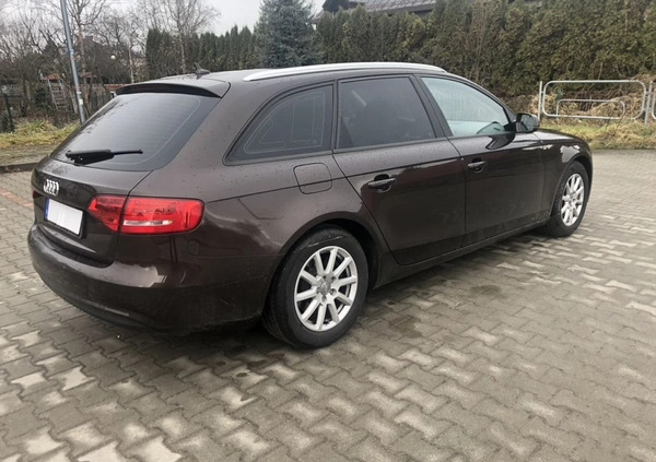 Audi A4 cena 34900 przebieg: 264000, rok produkcji 2012 z Wielichowo małe 436